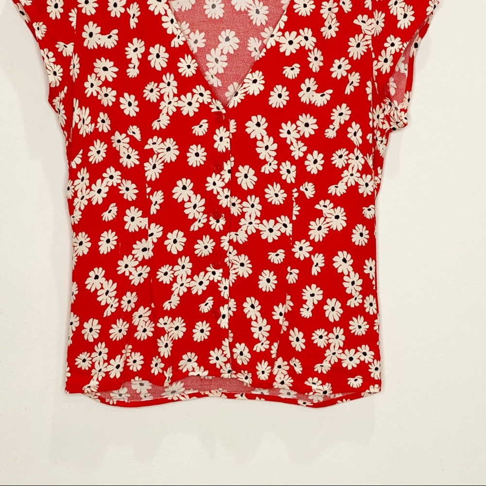 Reformation Bella Oopsie Daisy Red V-Neck Button - Picture 6 of 14